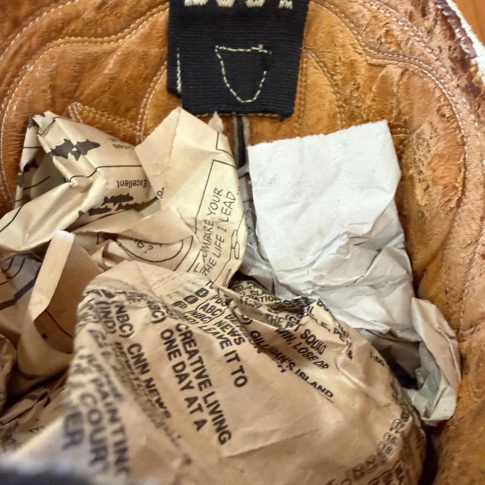 1960s • Acme Classic Western • Men’s 12 B • Vintage Cowboy Boots Cloth Pulls - Picture 7 of 8